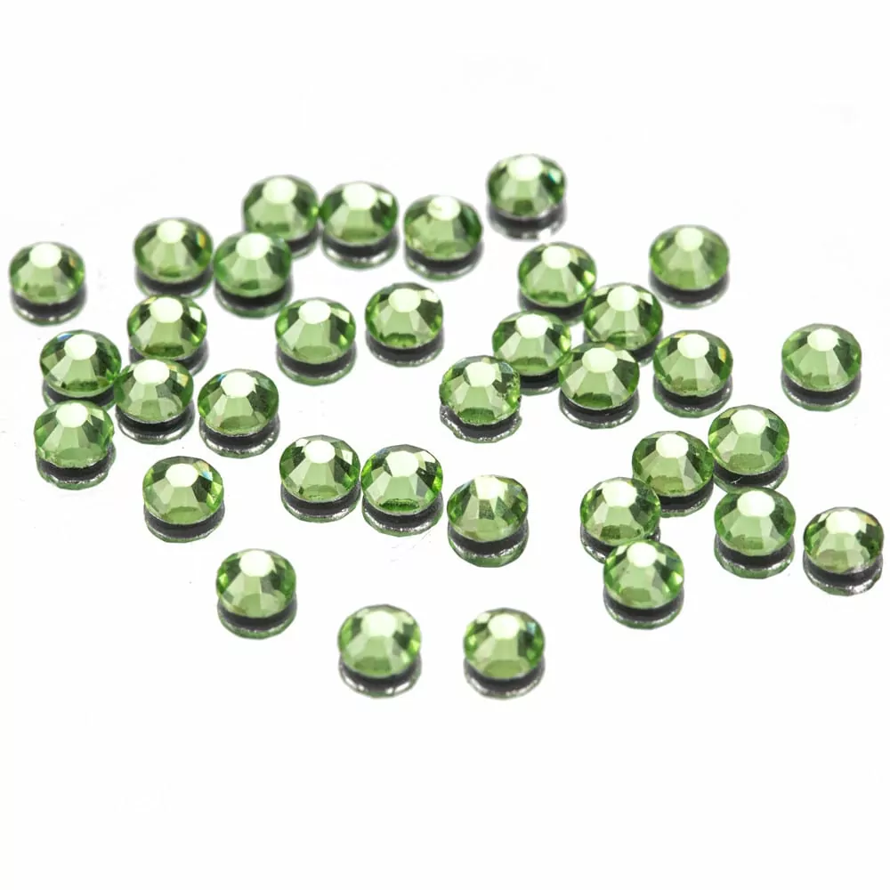 Kamínky Peridot - SS10, 50 ks