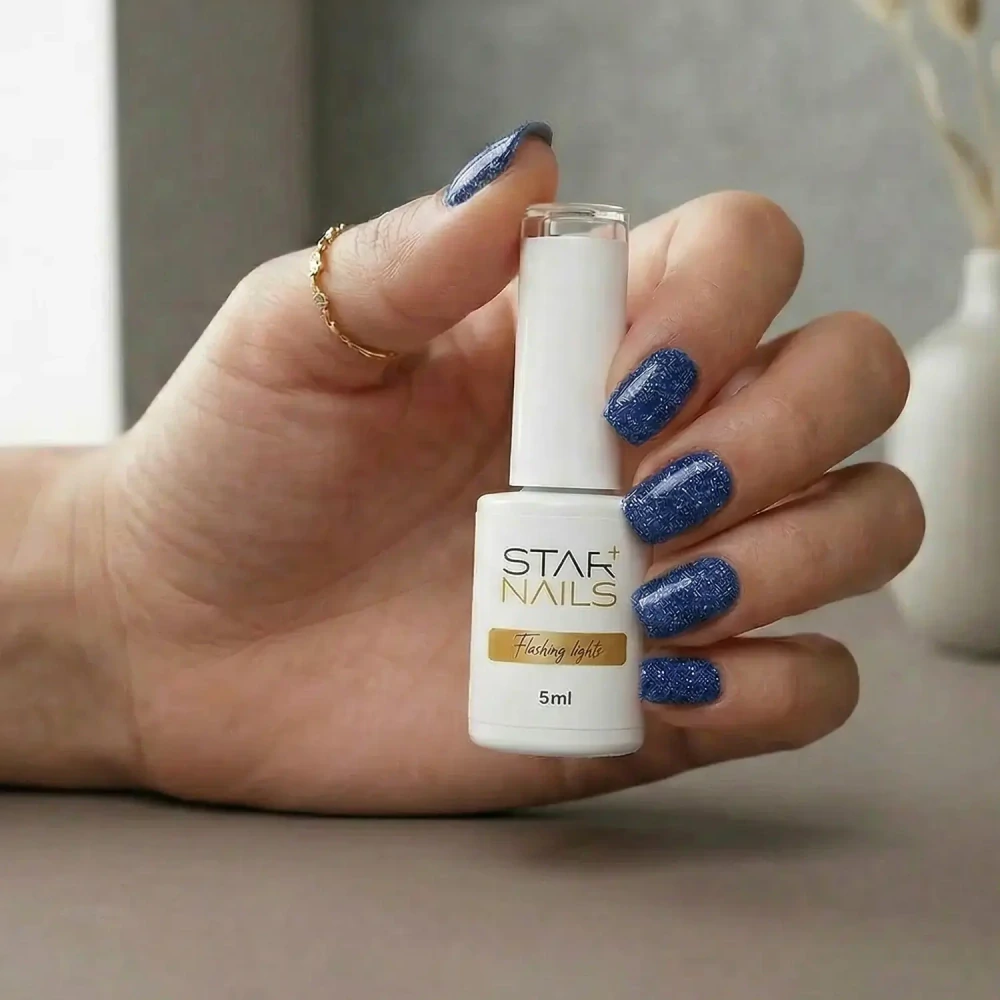 UV/LED Gel Polish Flashing Lights, 5ml - 004, Melancholia - safírově modrý gel lak